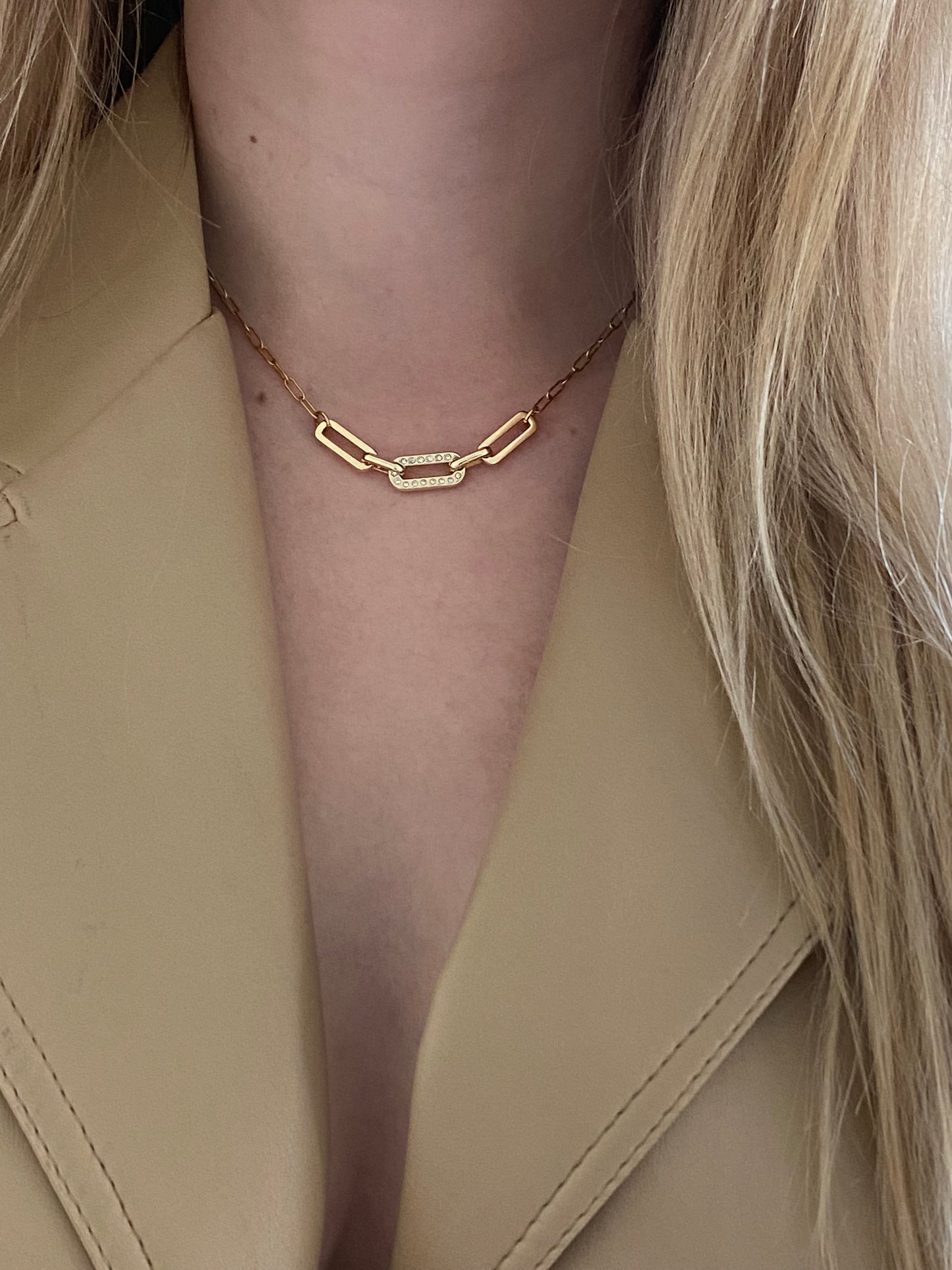Hard to Get necklace