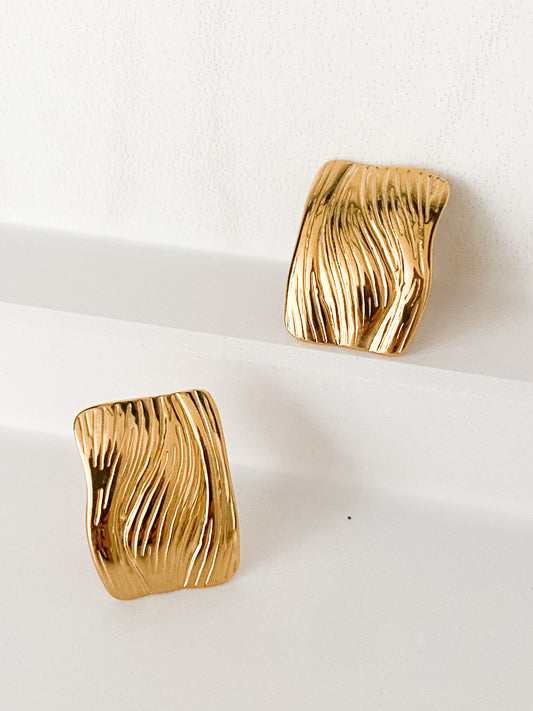 Vintage look earrings, chunky earrings, lightweight jewelry, allergy friendly. Affordable. Stud big earrings. Swiss brand